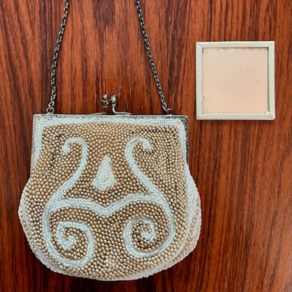 Art Deco White & Gold Beaded Flapper Purse with Metal Frame and Mirror 1907-20